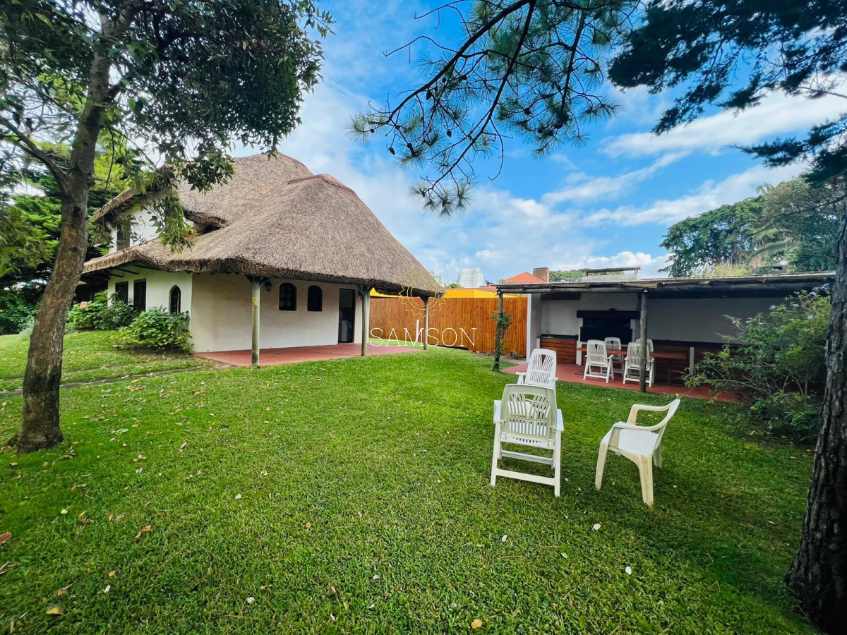 Casa ID.65359 - Venta Casa de 4 dormitorios en Aidy Grill, 200 mts del Mar playa brava Punta del Este