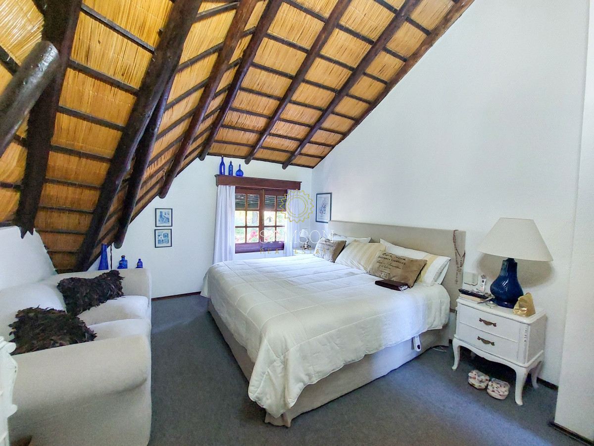 Casa ID.57995 - Venta Casa de 3 Dormitorios con Piscina Climatizada en Pinares, Punta del Este