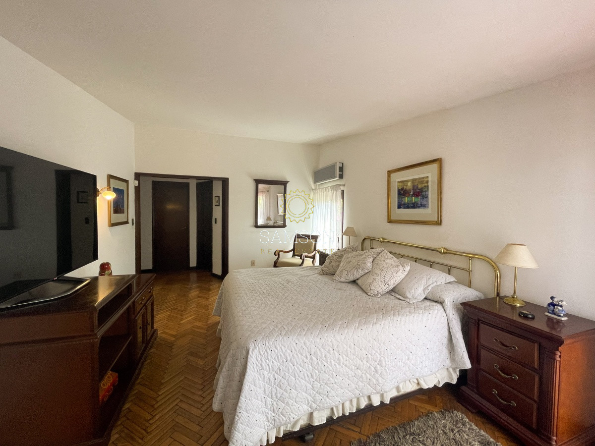 Casa ID.64832 - Casa en venta 4 dormitorios con piscina en Carrasco 