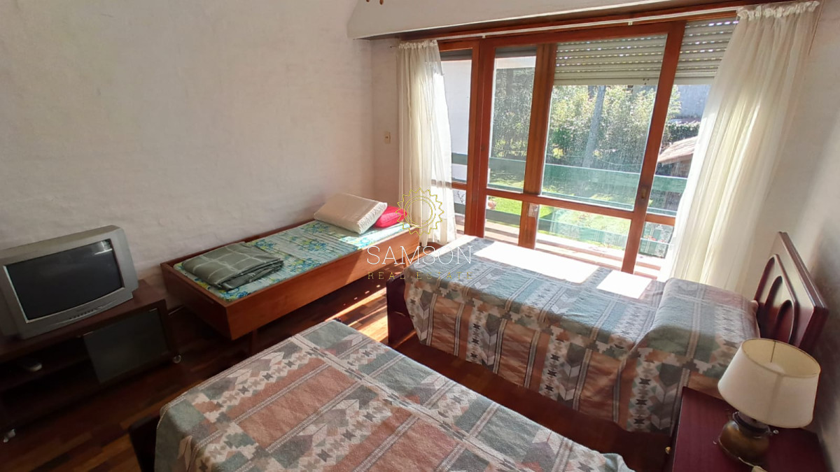 Casa ID.64391 - ALQUILER ANUAL CASA DE 4 DORMITORIOS EN PLAYA BRAVA, PUNTA ESTE