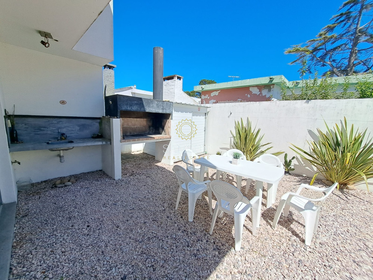 Casa ID.66402 - ALQUILER TEMPORAL DE CASA DE 3 DORMITORIOS Y 3 BAÑOS, PLAYA MANSA PUNTA DEL ESTE 