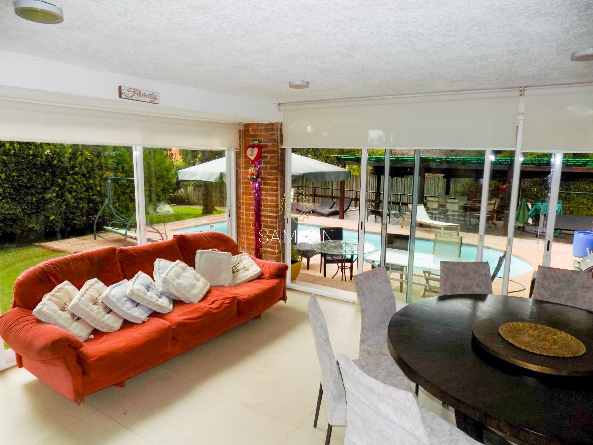 Casa ID.58797 - Casa en venta 5 dormitorios barrio Cantegril, Punta del Este