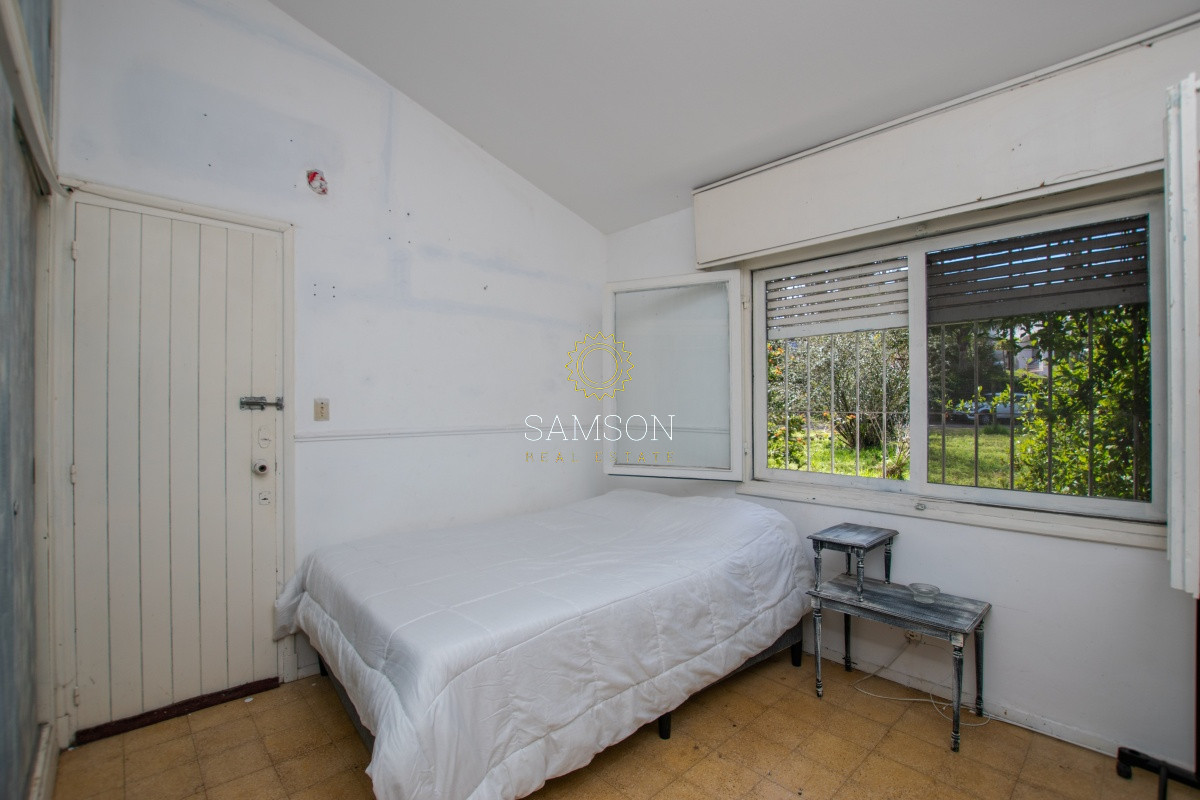 Casa ID.65628 - Vendo casa 2 dormitorios en esquina San Rafael, amplio terreno