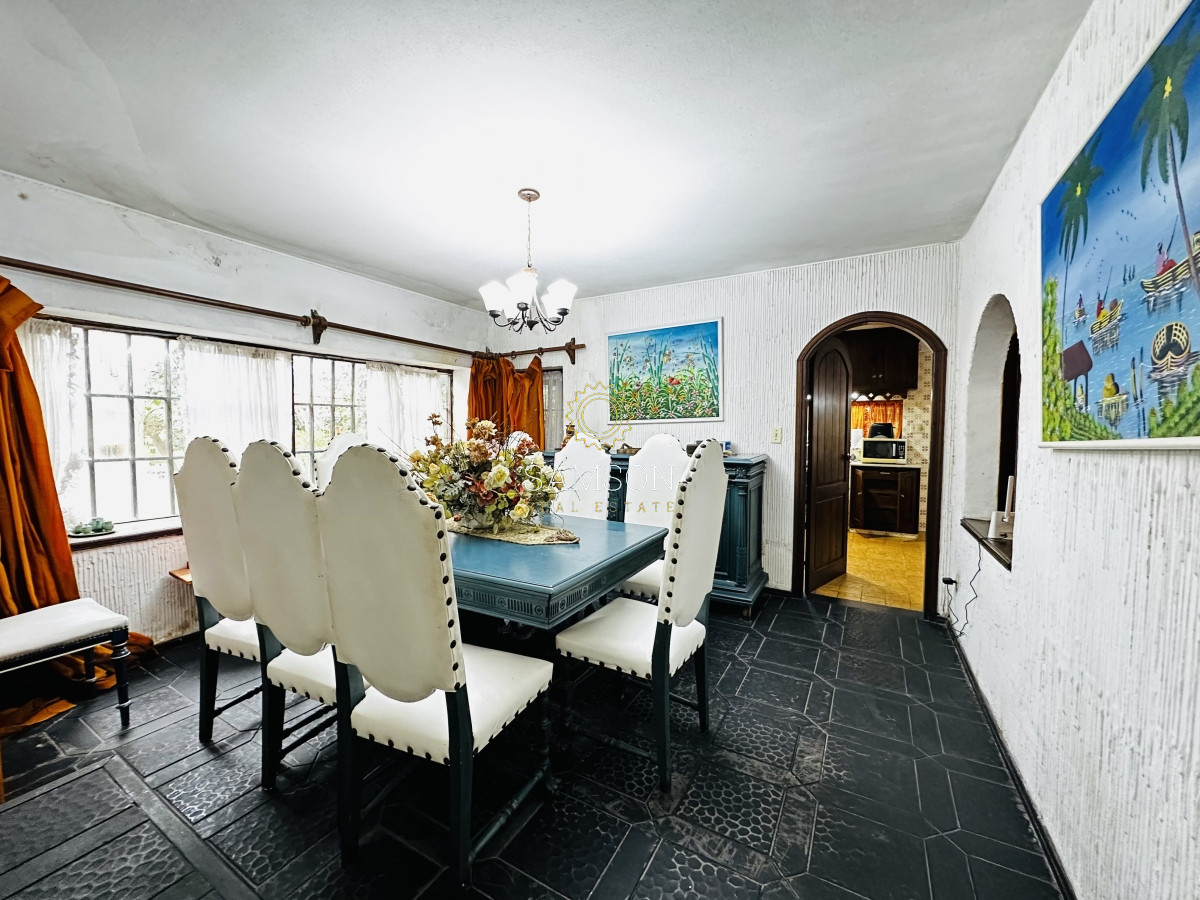 Casa ID.66957 - Casa en venta 4 dormitorios en  Lugano Punta del Este