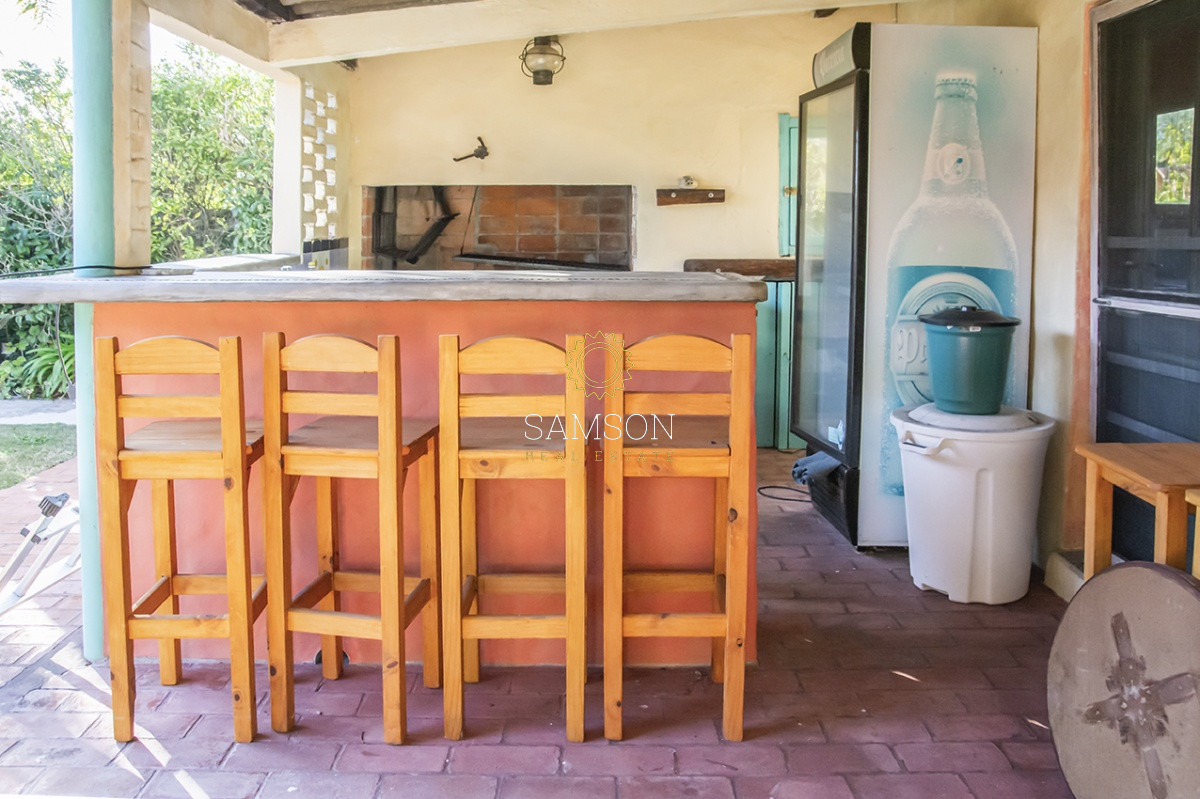 Casa ID.64305 - Gran casa con potencial en venta centro de la barra a metros de la Ruta 