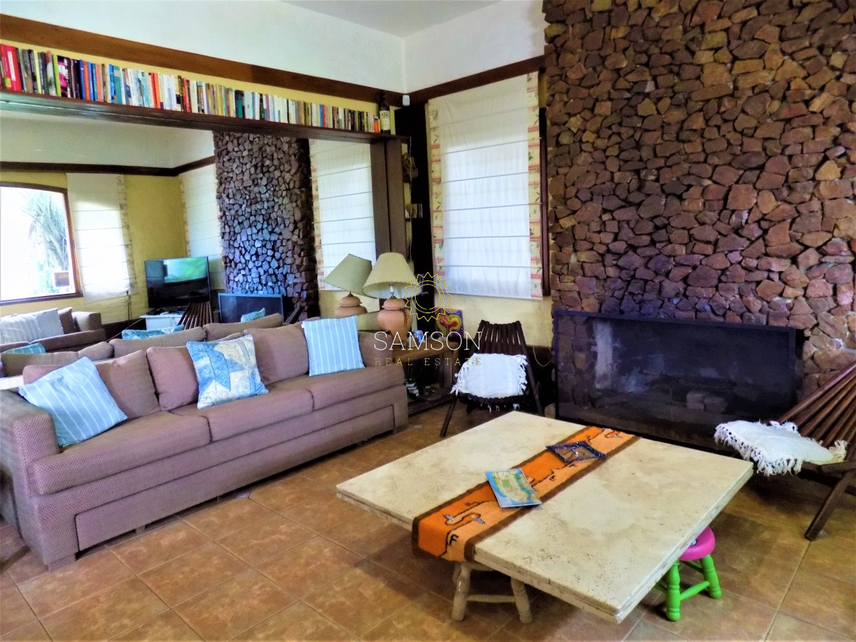 Casa ID.120 - Oportunidad en venta casa con piscina 