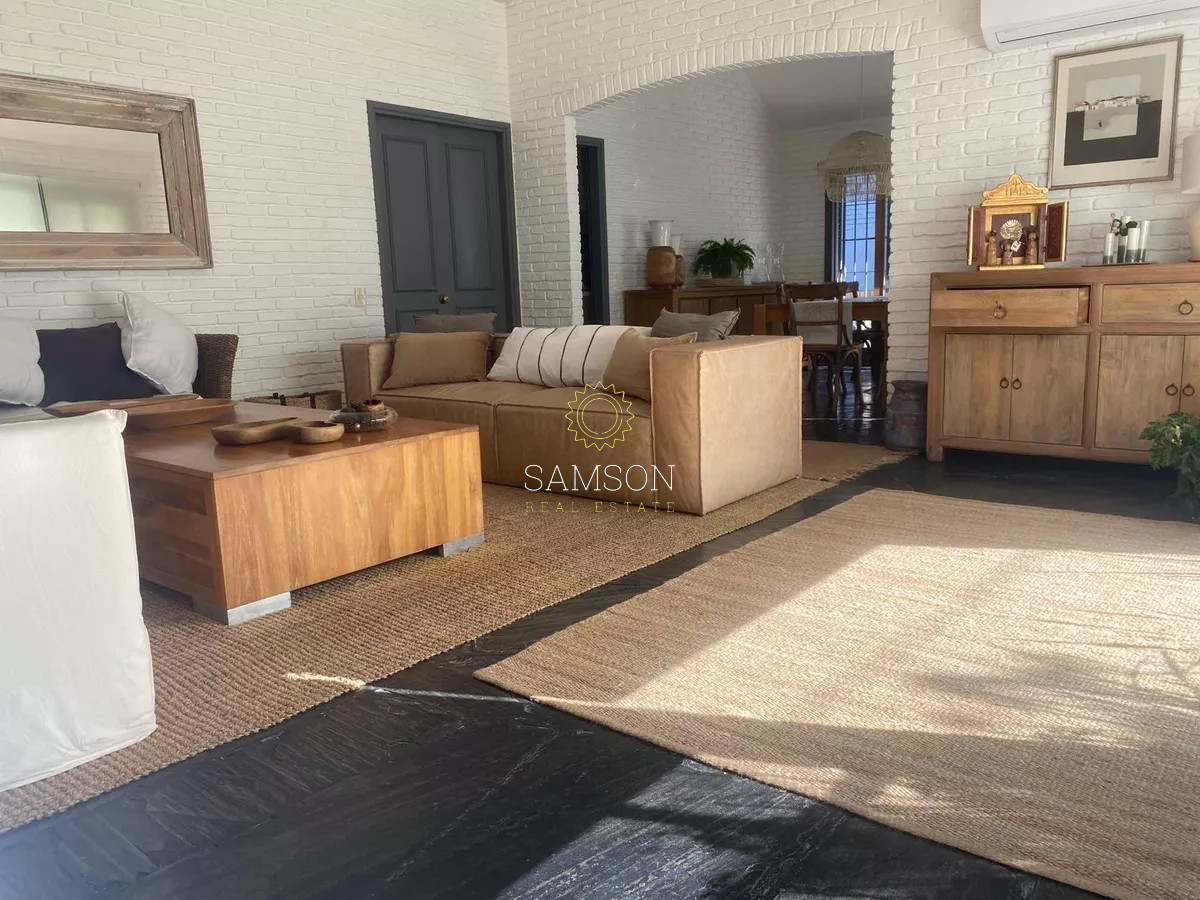 Casa ID.66816 - Casa en venta de 4 dormitorios barrio lugano San rafael Punta del Este