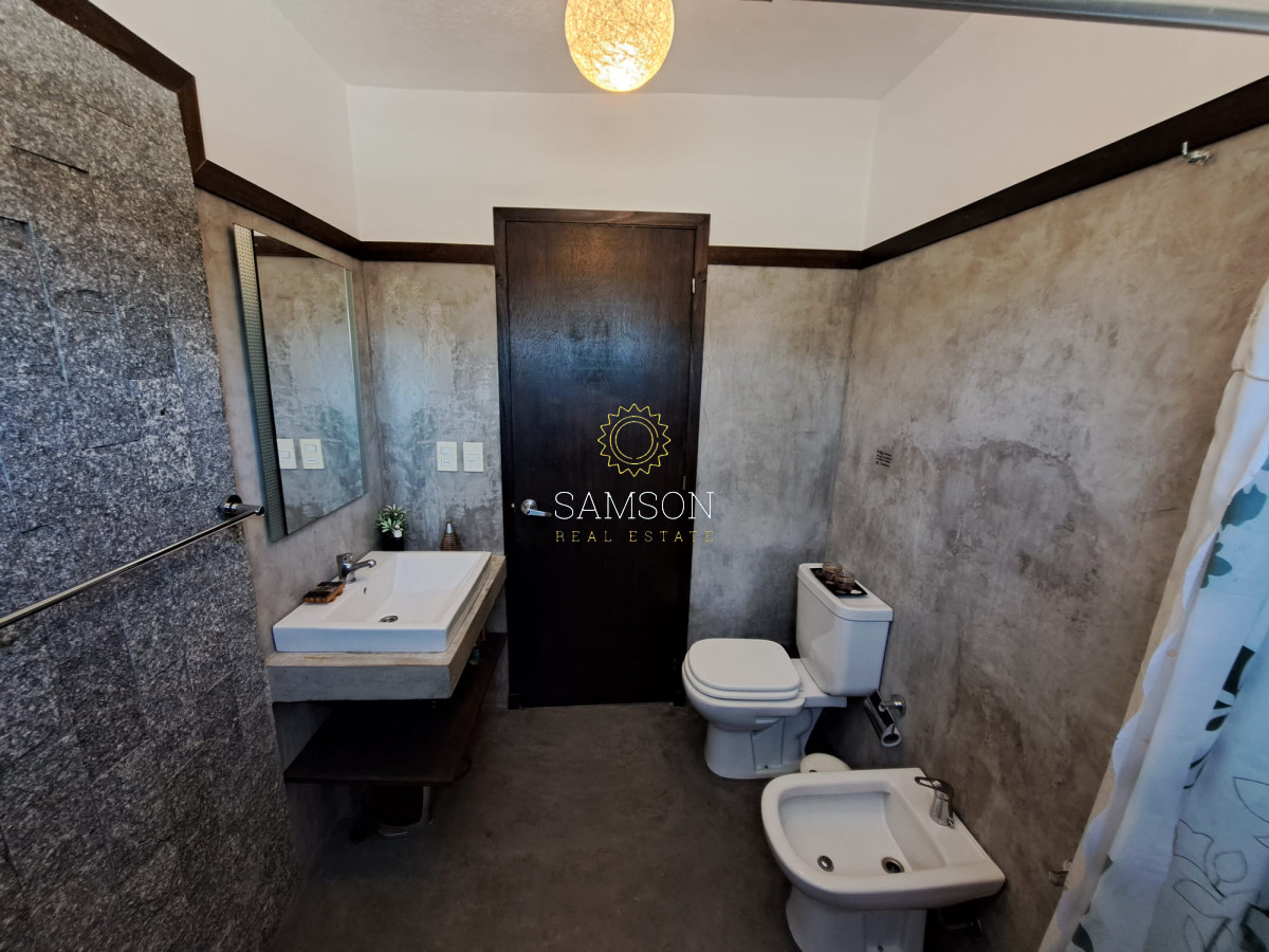 Casa ID.66402 - ALQUILER TEMPORAL DE CASA DE 3 DORMITORIOS Y 3 BAÑOS, PLAYA MANSA PUNTA DEL ESTE 