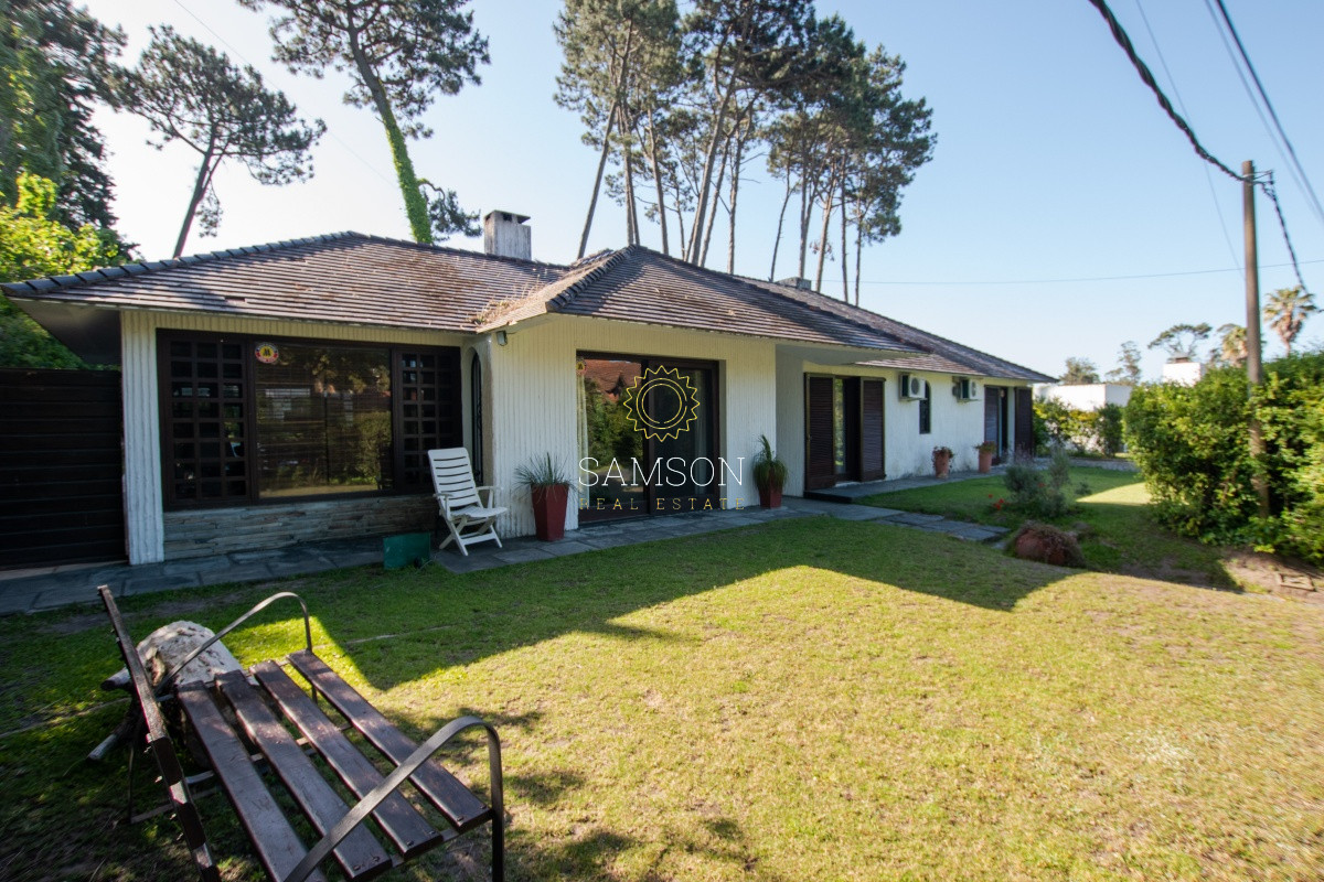 Casa ID.65721 - Venta casa de 3 dormitorios con piscina Punta del Este
