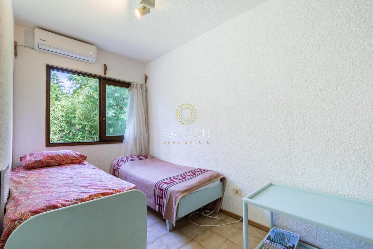 Casa ID.57851 - Oportunidad Casa de 4 dormitorios en venta - Barrio Lugano próximo al punta shopping y zona de colegios