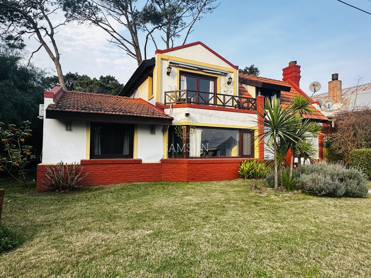Casa ID.66938 - Casa en venta próxima al mar Montoya La barra Punta del Este 