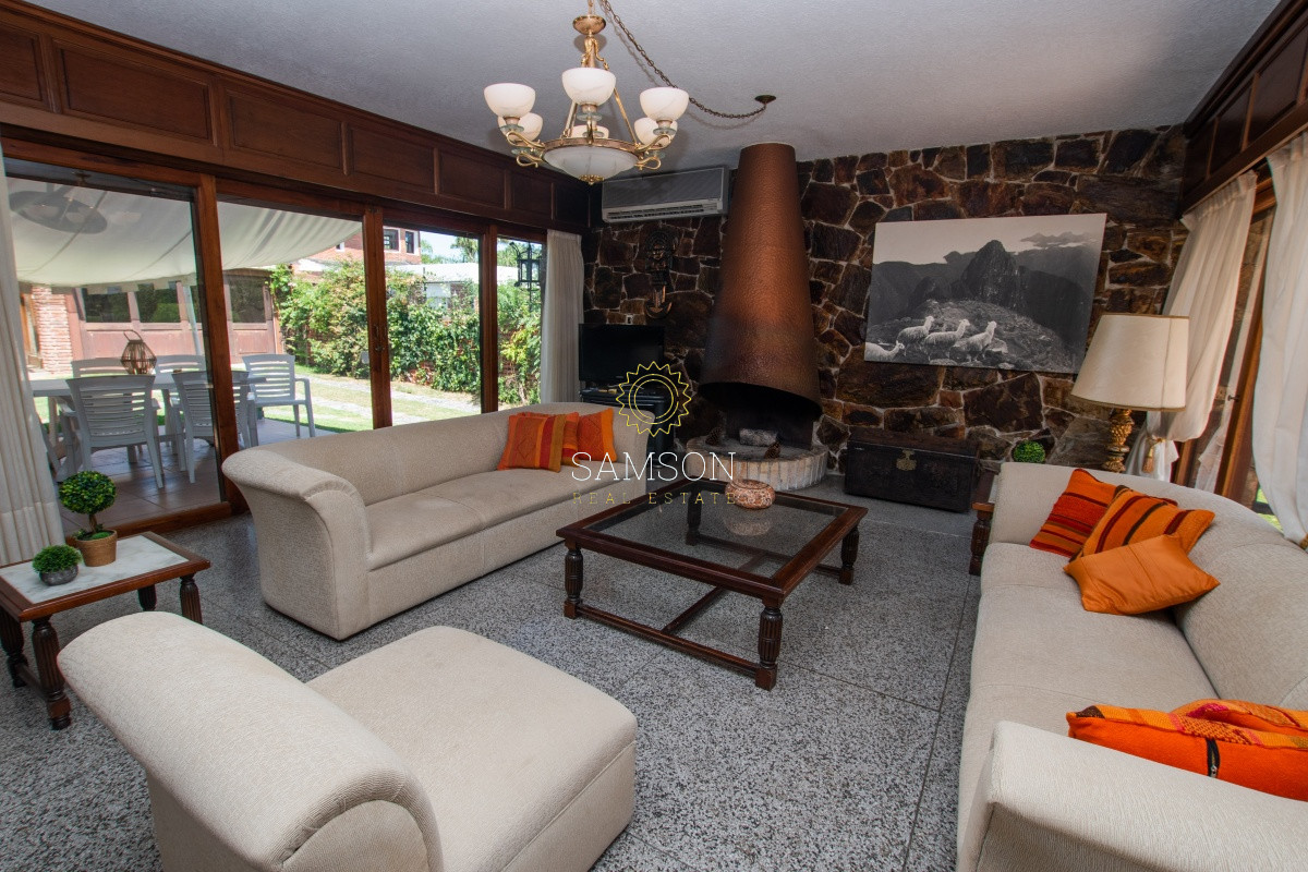 Casa ID.65945 - Casa en venta 3 dormitorios en la mansa cerca del mar. 