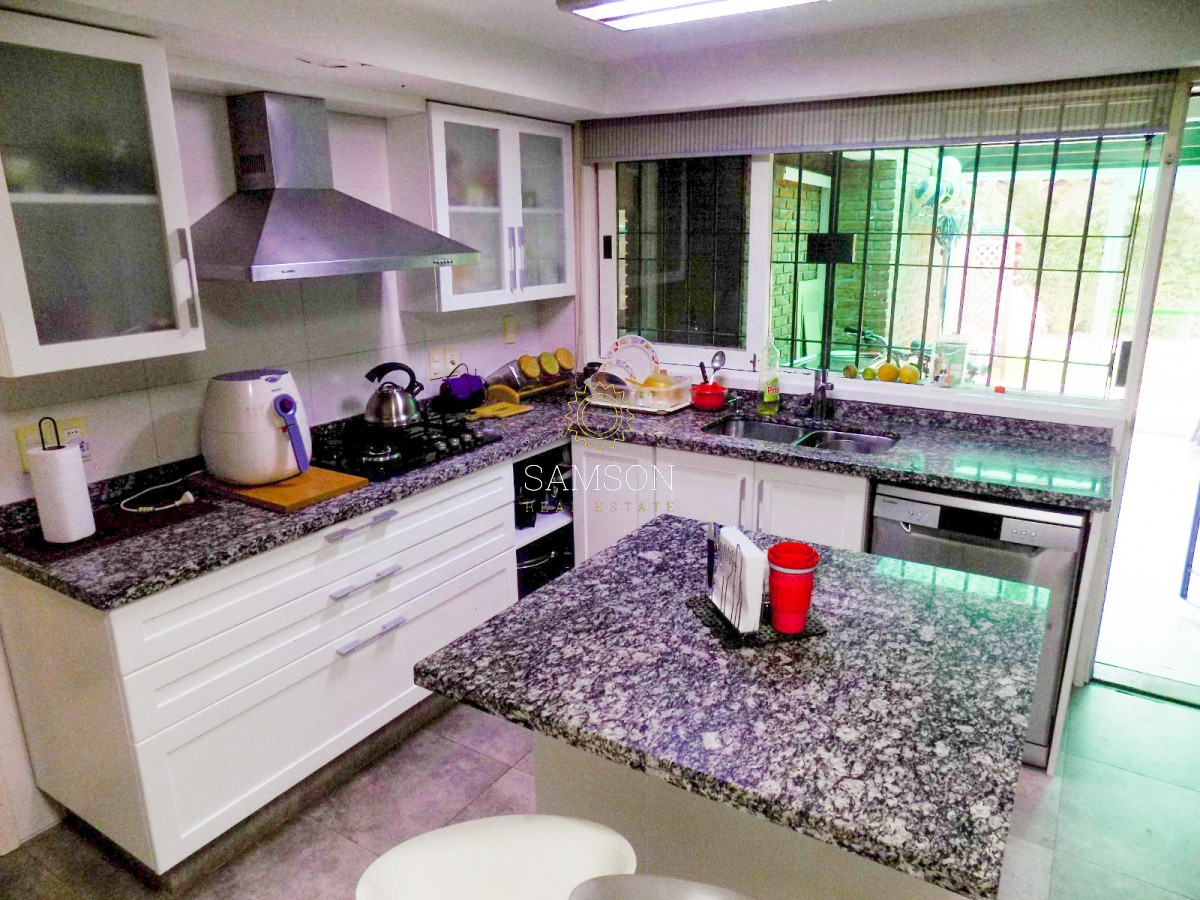 Casa ID.58797 - Casa en venta 5 dormitorios barrio Cantegril, Punta del Este