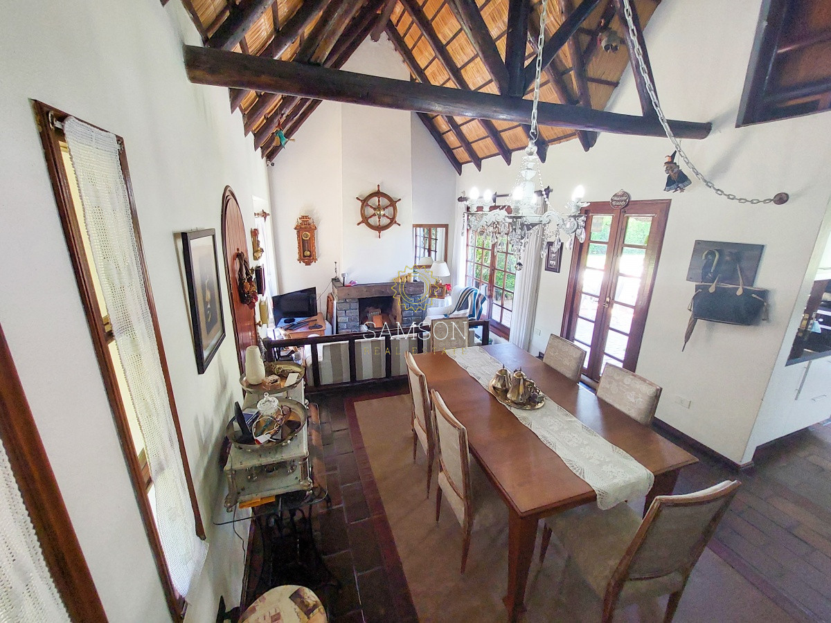 Casa ID.57995 - Venta Casa de 3 Dormitorios con Piscina Climatizada en Pinares, Punta del Este