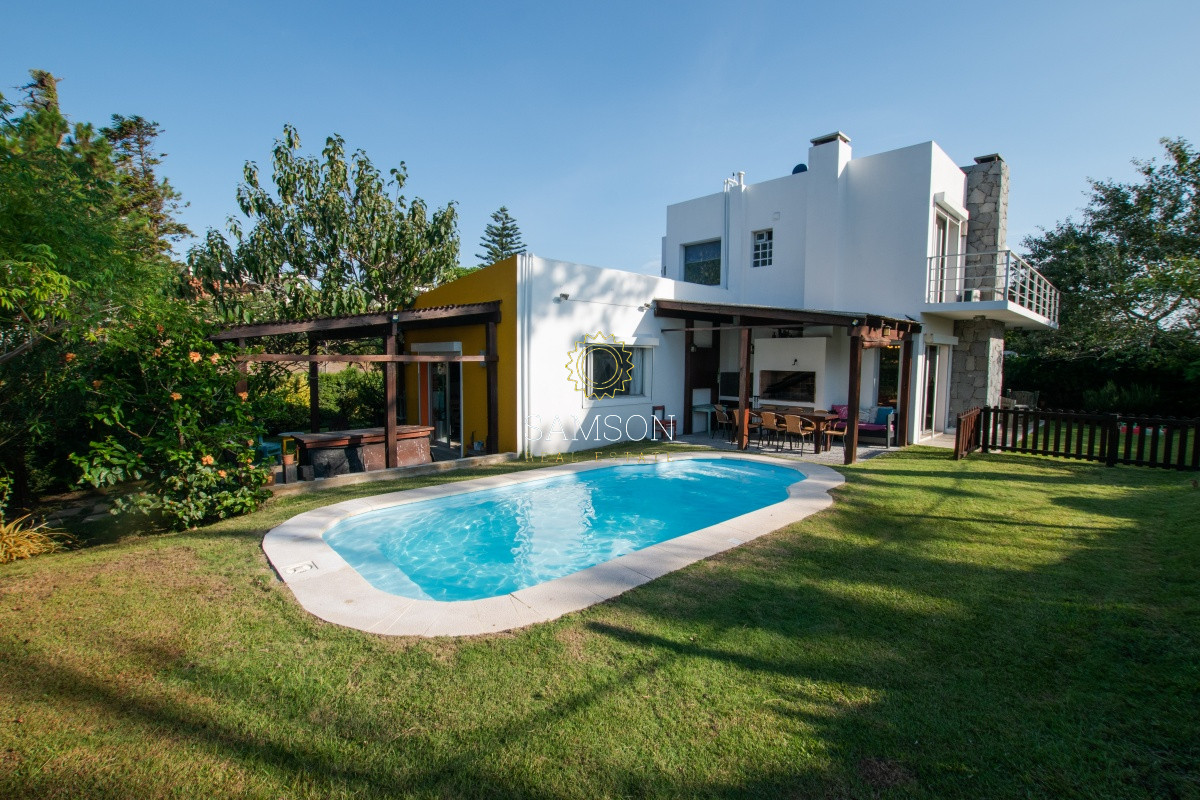 Casa ID.66049 - VENTA CASA DE 3 DORMITORIOS A METROS DEL MAR, PLAYA MANSA, PUNTA DEL ESTE