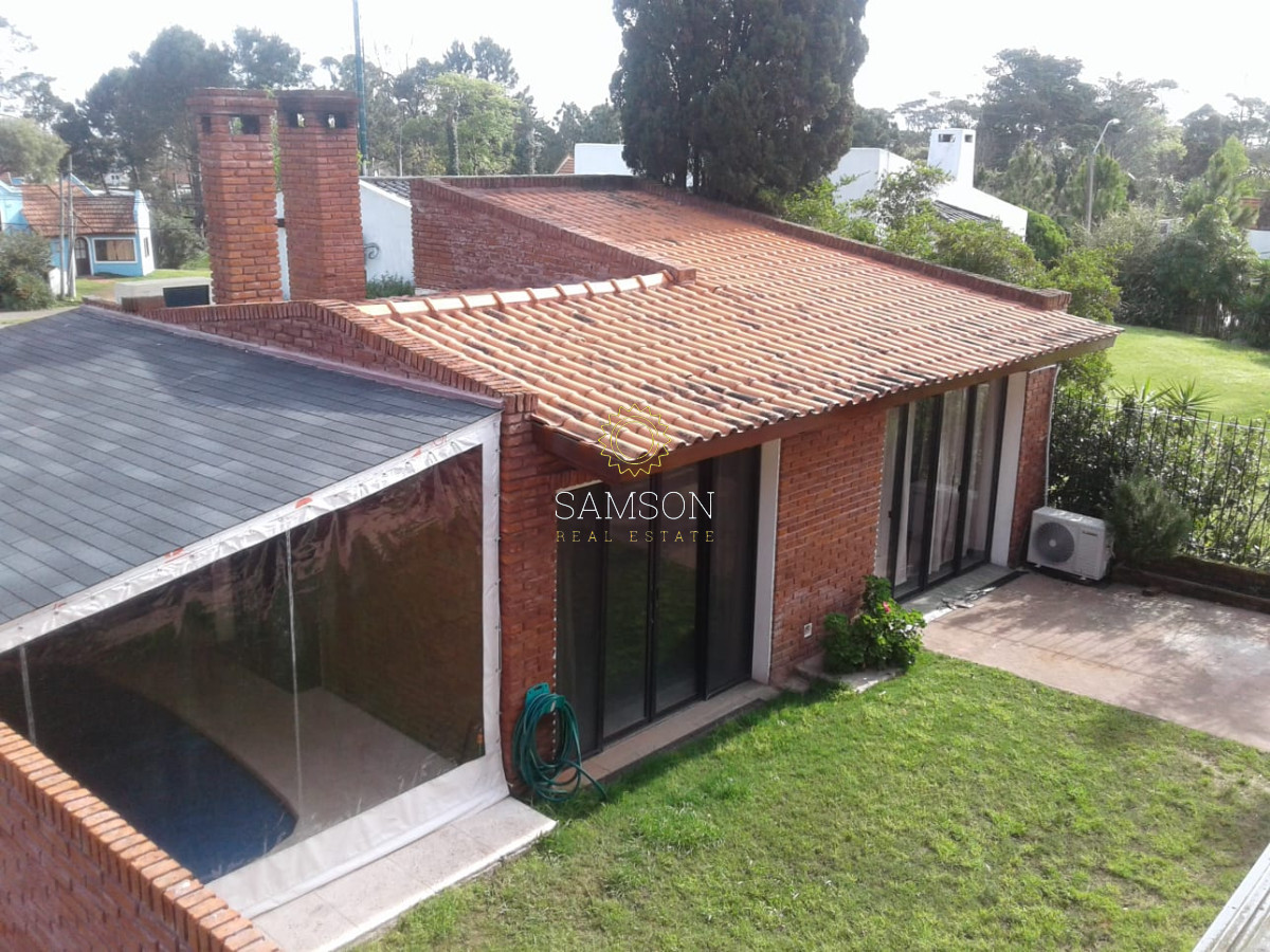Casa ID.64607 - ALQUILER TEMPORAL CASA DE 4 DORMITORIOS EN PINARES, PUNTA DEL ESTE