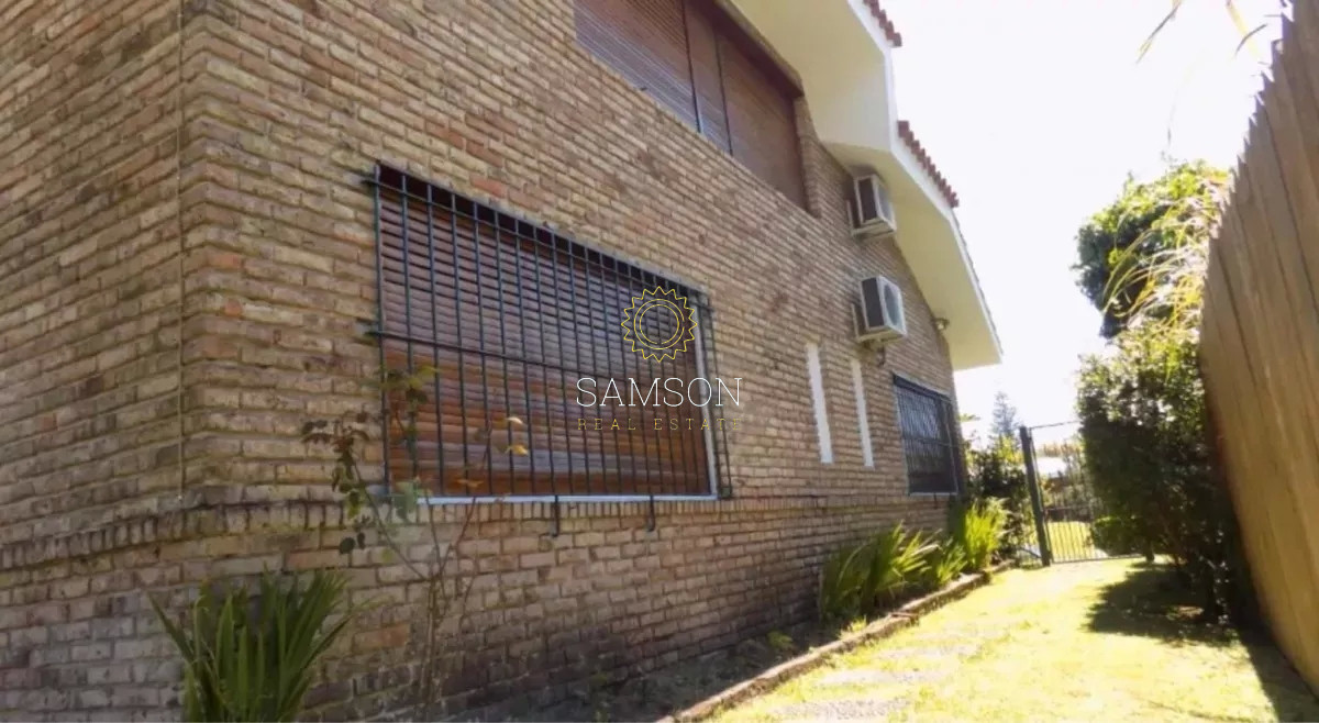 Casa ID.66789 - Casa de 5 dormitorios a metros del mar en Playa Mansa Punta del Este