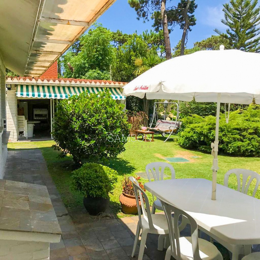 Casa ID.59018 - Casa de 4 dormitorios en venta Cantegril  Punta del Este