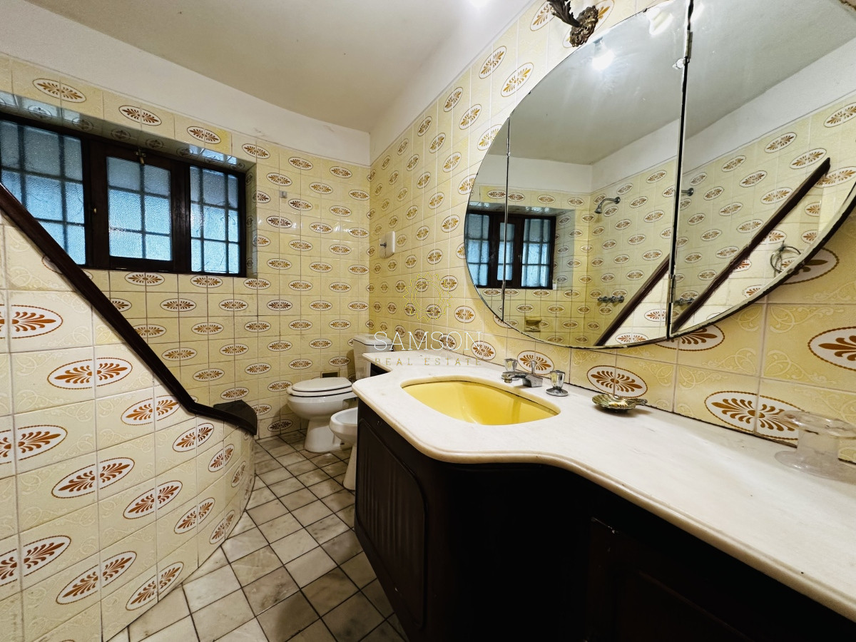 Casa ID.66957 - Casa en venta 4 dormitorios en  Lugano Punta del Este