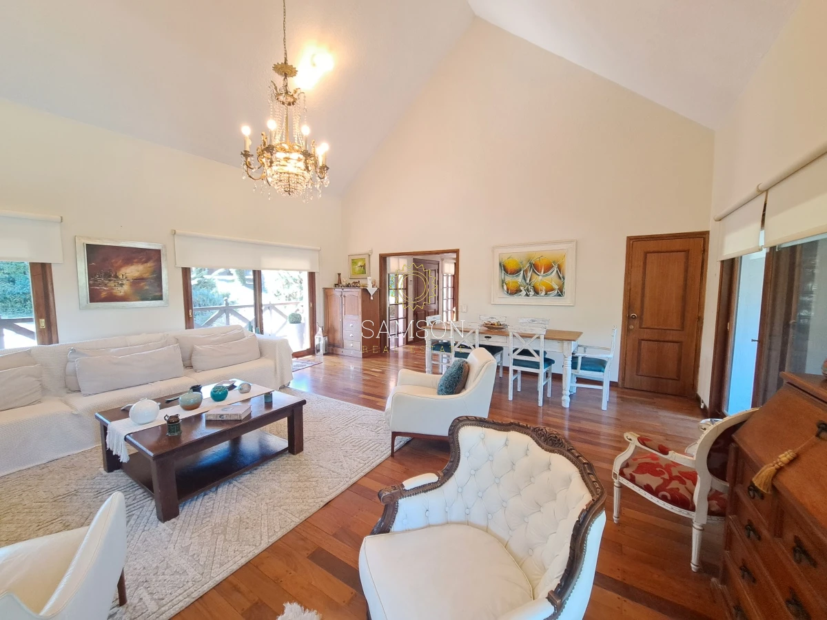 Casa ID.66981 -  Casa con piscina  en venta San Rafael Punta del Este 
