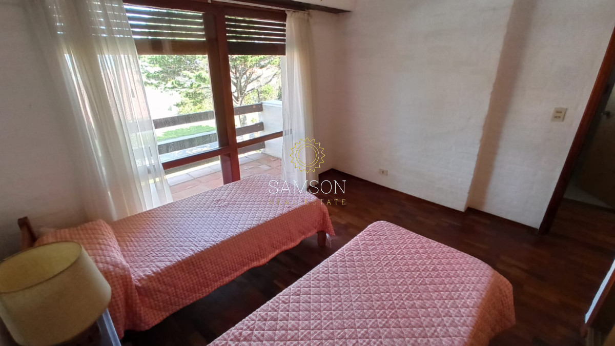 Casa ID.64391 - ALQUILER ANUAL CASA DE 4 DORMITORIOS EN PLAYA BRAVA, PUNTA ESTE