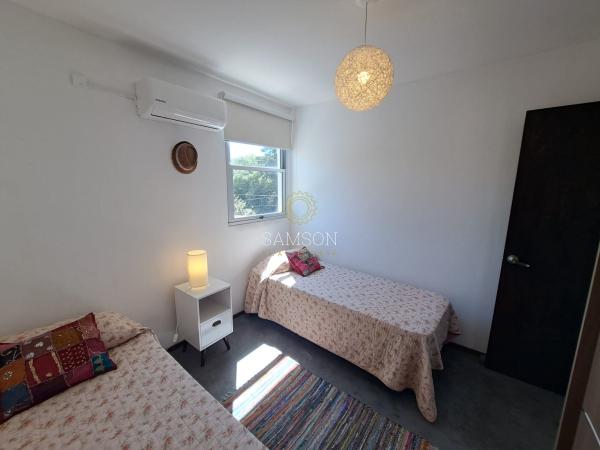Casa ID.66402 - ALQUILER TEMPORAL DE CASA DE 3 DORMITORIOS Y 3 BAÑOS, PLAYA MANSA PUNTA DEL ESTE 
