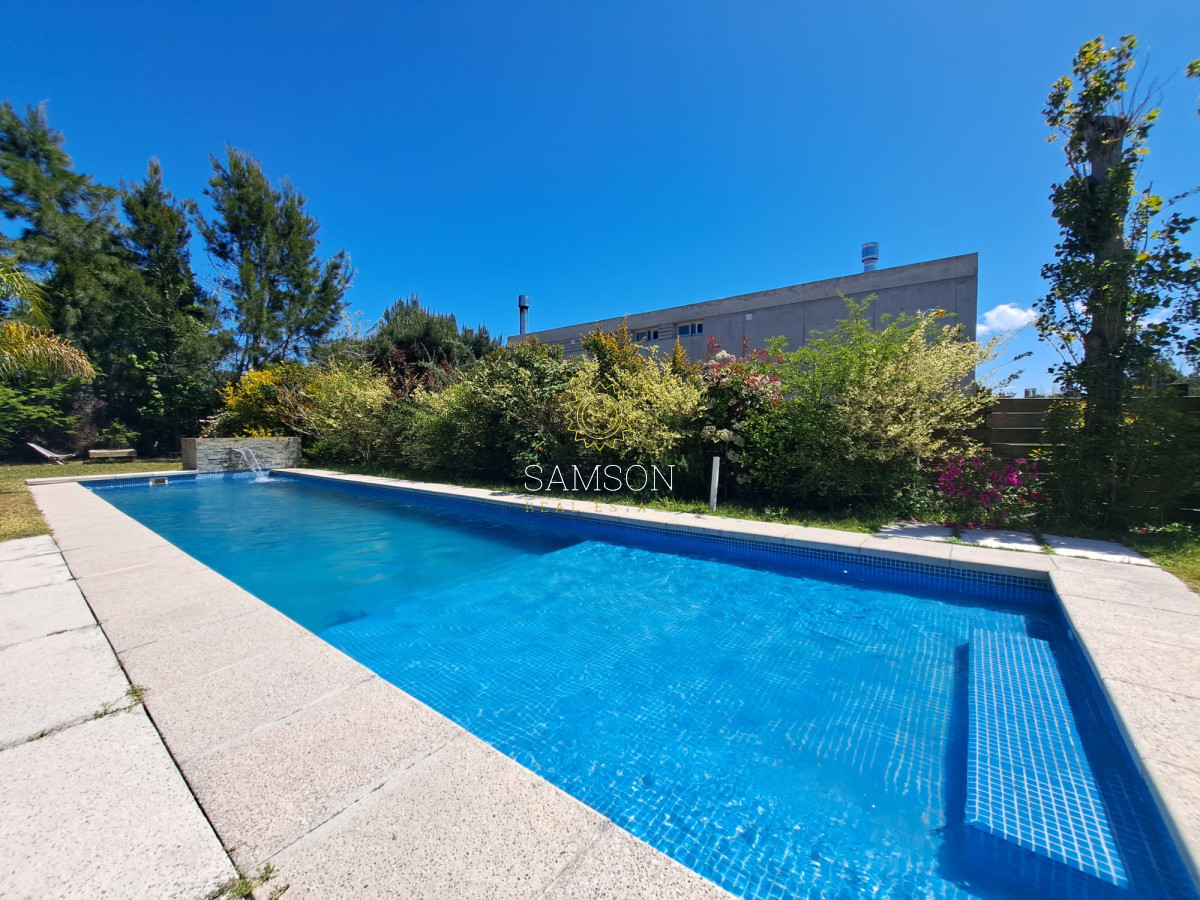 Casa ID.66482 - MODERNA CASA DE 4 DORMITORIOS EN BARRIO PRIVADO LA RESIDENCE, PUNTA DEL ESTE