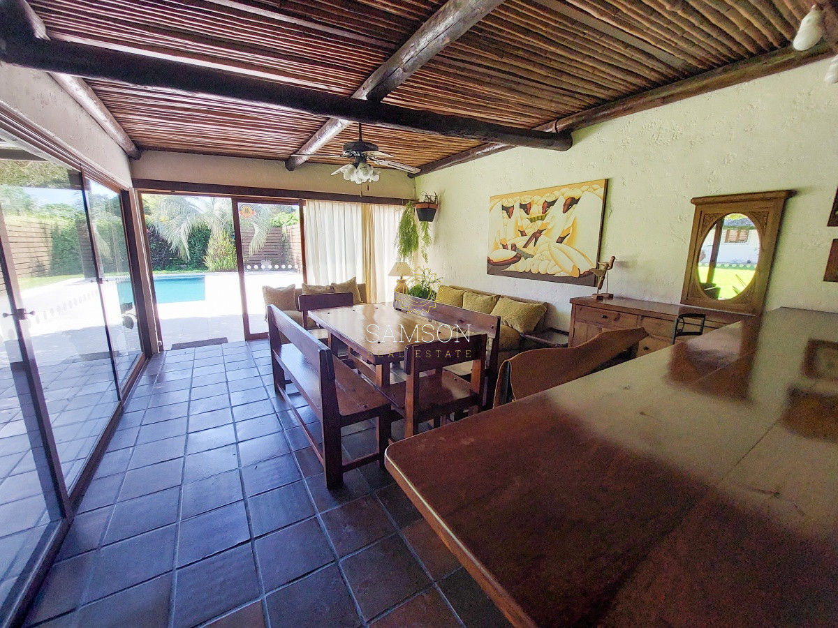 Casa ID.57995 - Venta Casa de 3 Dormitorios con Piscina Climatizada en Pinares, Punta del Este