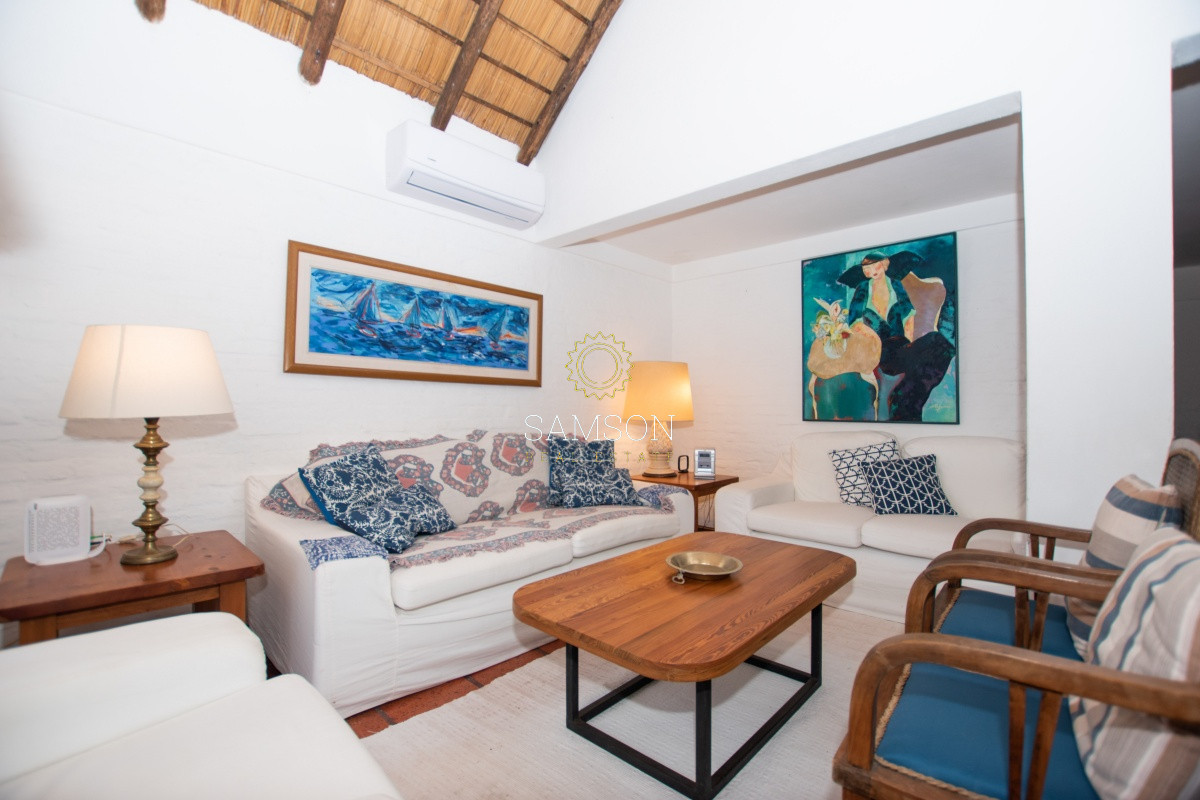 Casa ID.65359 - Venta Casa de 4 dormitorios en Aidy Grill, 200 mts del Mar playa brava Punta del Este
