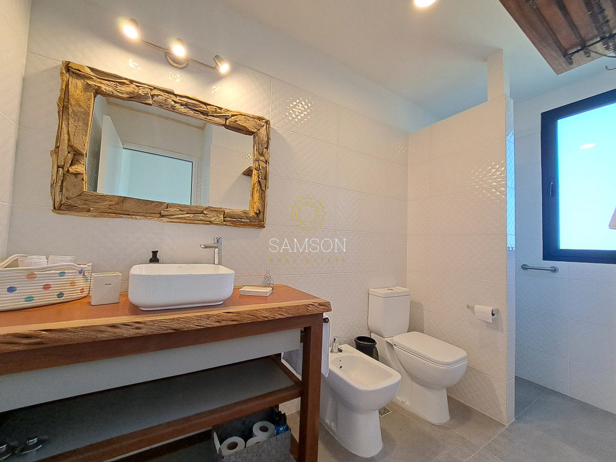Casa ID.66994 - Casa en alquiler temporal 4 dormitorios en suites Barrio privado El Quijote La barra Punta del Este