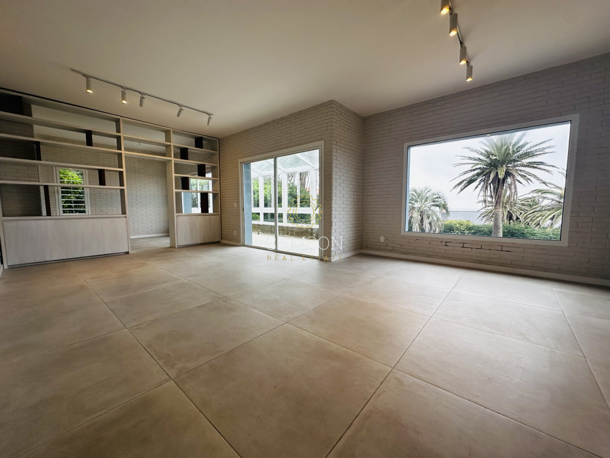 Casa ID.66906 - Casa  de 4 dormitorios en Venta zona de faro peninsula Punta del Este
