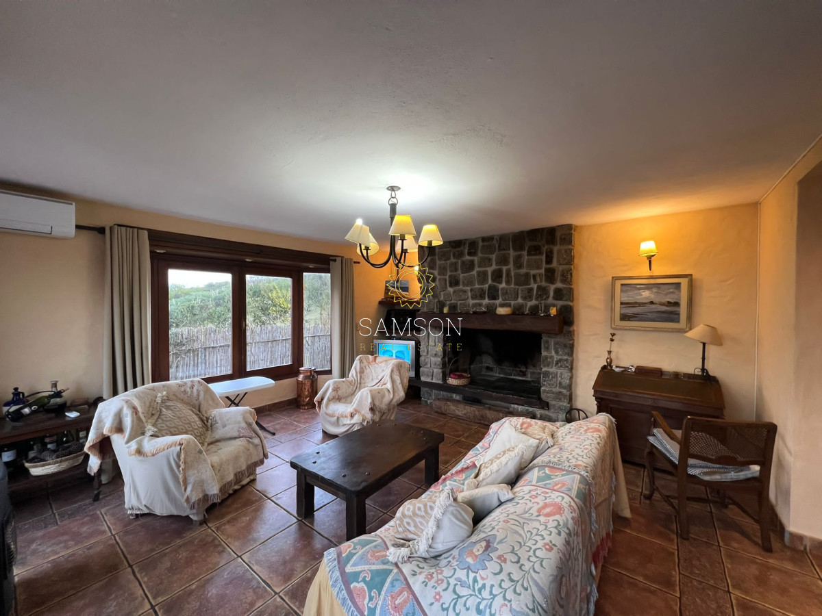 Casa ID.63847 - Casa de 4 dormitorios con vista al mar en venta Punta del Este 