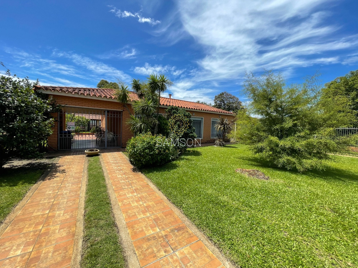Casa ID.64998 - Lagomar | Casa en venta de 4 dormitorios y piscina 