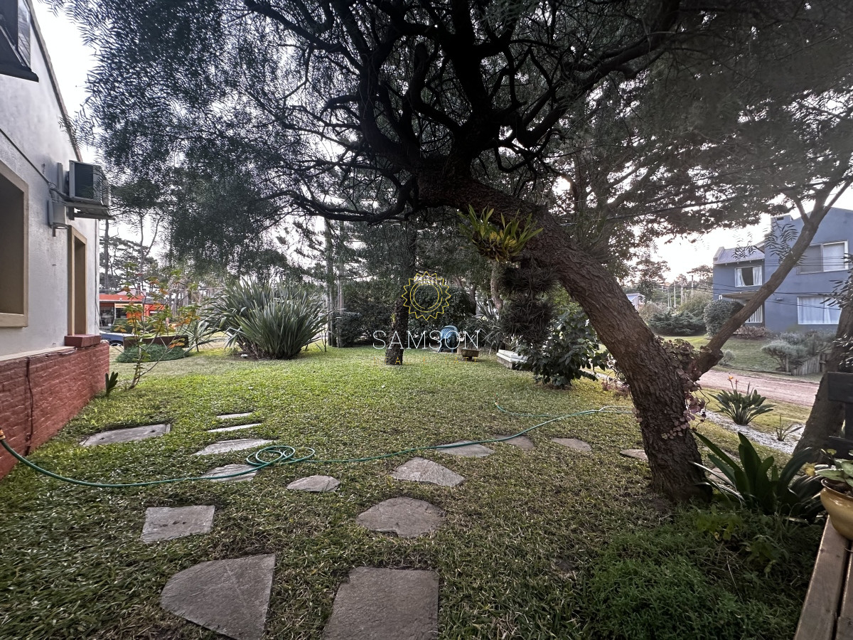 Casa ID.66938 - Casa en venta próxima al mar Montoya La barra Punta del Este 