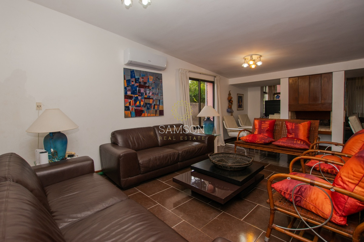 Casa ID.58066 - VENTA DE CASA EN PLAYA MANSA A METROS DEL MAR.