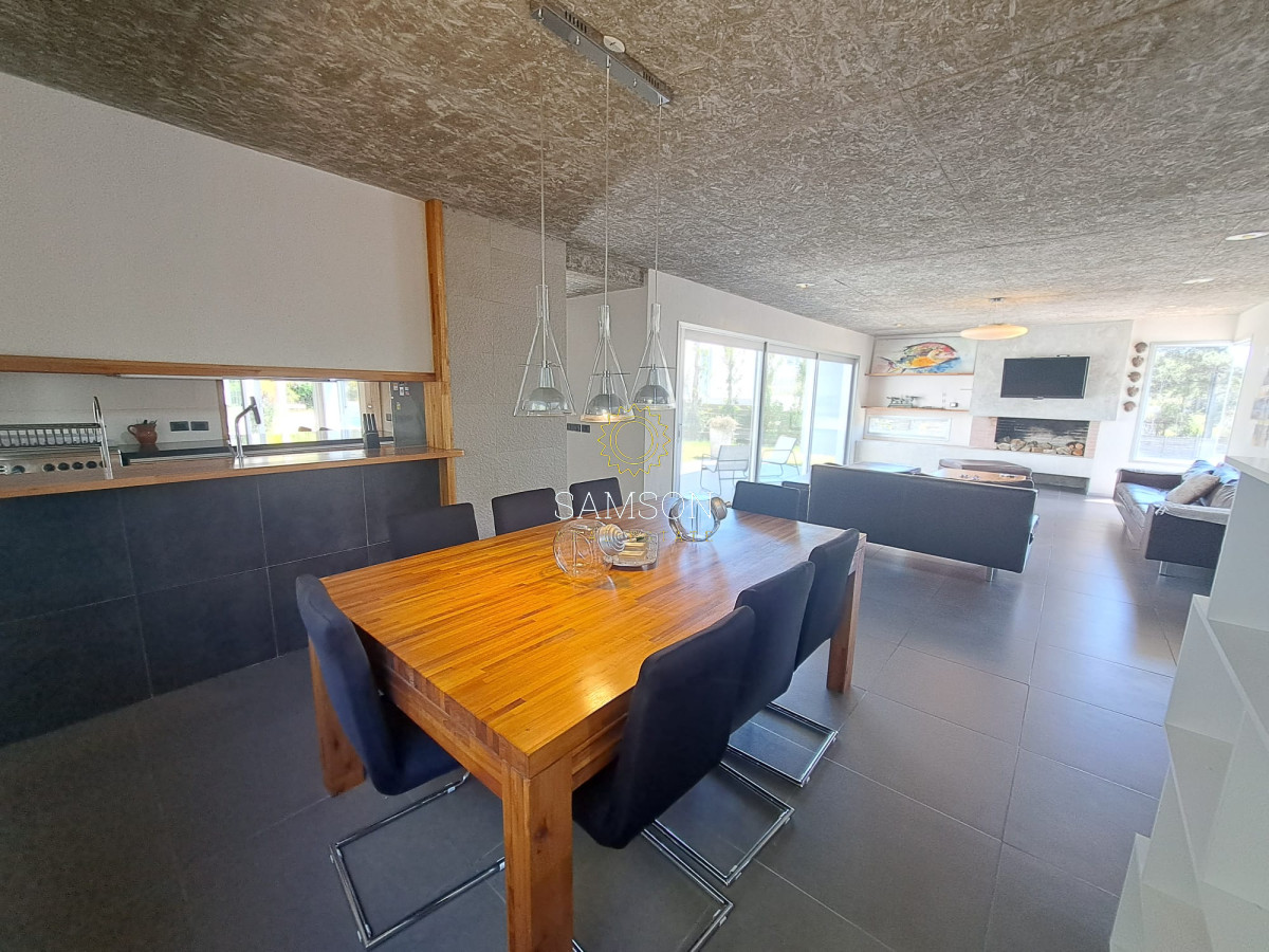 Casa ID.66482 - MODERNA CASA DE 4 DORMITORIOS EN BARRIO PRIVADO LA RESIDENCE, PUNTA DEL ESTE