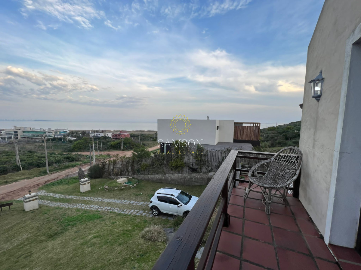 Casa ID.63847 - Casa de 4 dormitorios con vista al mar en venta Punta del Este 