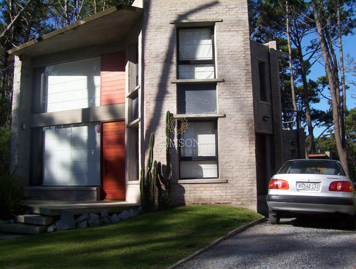 Casa ID.61335 - Casa en Venta  4 dormitorios en Montolla, La Barra