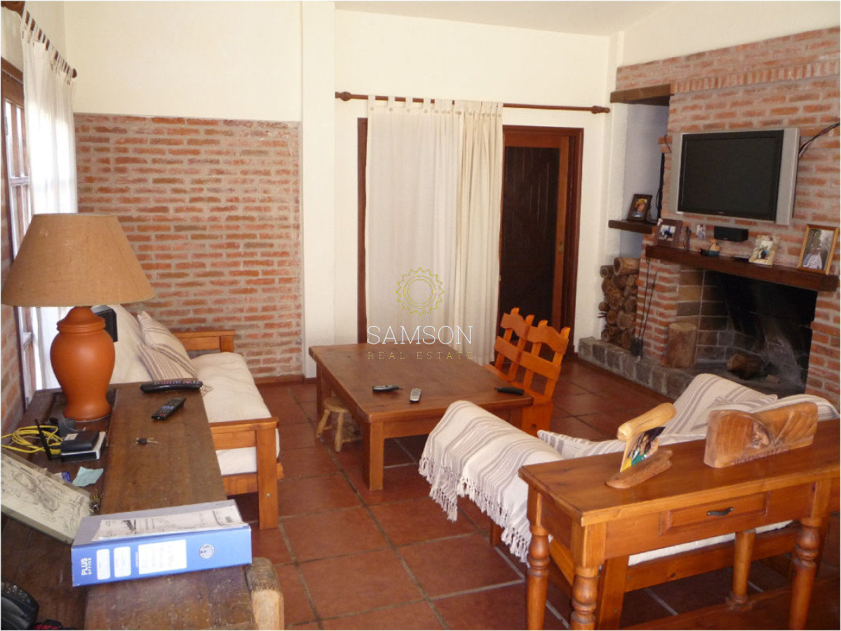 Casa ID.60365 - CASA EN ALQUILER ANUAL DE 3 DORMITORIOS MÁS DEPENDENCIA DE SERVICIO, PINARES, PUNTA DEL ESTE