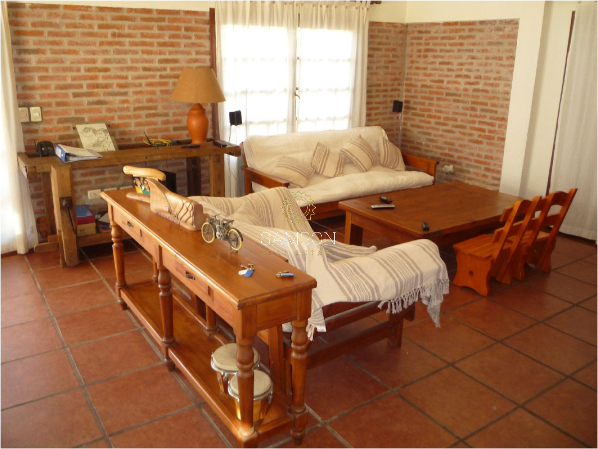Casa ID.60365 - CASA EN ALQUILER ANUAL DE 3 DORMITORIOS MÁS DEPENDENCIA DE SERVICIO, PINARES, PUNTA DEL ESTE