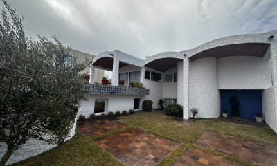 Casa de 4 dormitorios en venta Zona de Faro Peninsula Punta del Este