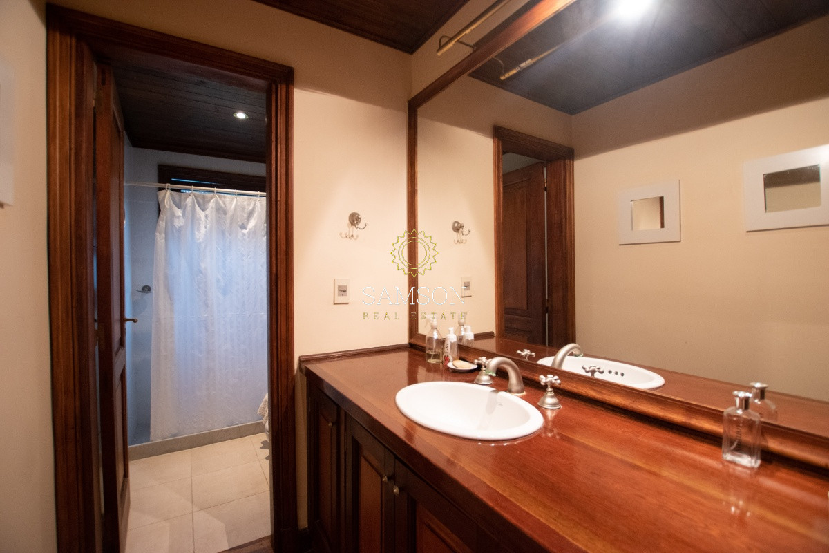 Chacra ID.65212 - Venta de Chacra 6 dormitorios en Punta Ballena, la Pataia Maldonado