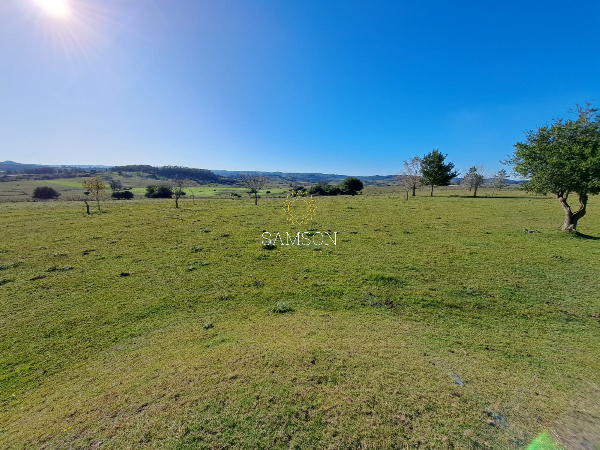 Chacra ID.66303 - Venta de Chacra en Pueblo Edén 3 dormitorios 2 baños. 