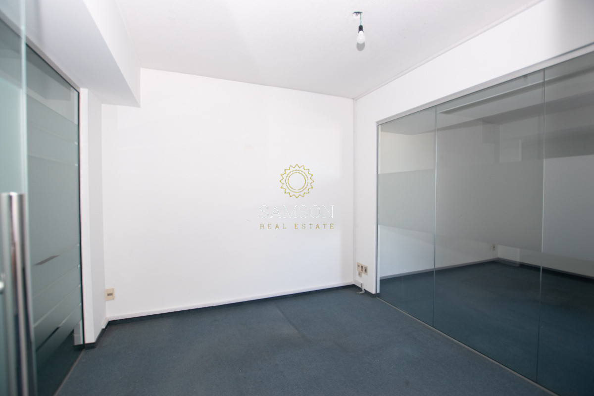 Local Comercial ID.65109 - Oficina  alquiler centro de Montevideo  