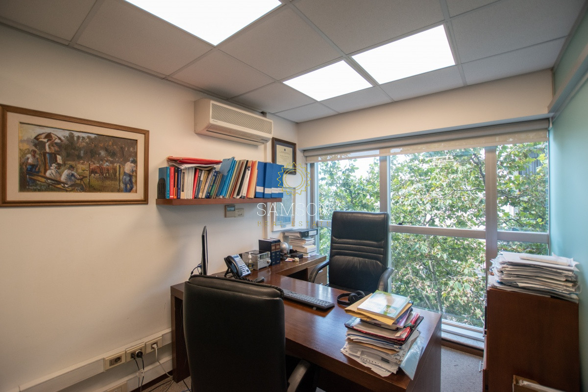 Local Comercial ID.65268 - Venta o Alquiler Oficina Torre De Los Profesionales Montevideo