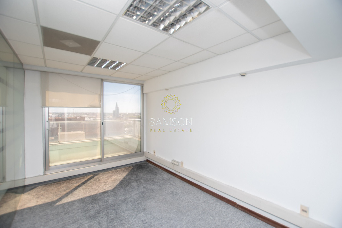 Local Comercial ID.65254 - Oficina en alquiler centro de Montevideo  