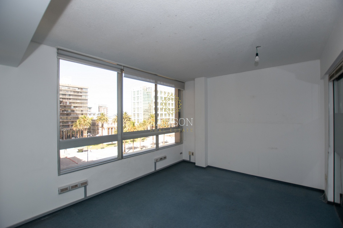 Local Comercial ID.65109 - Oficina  alquiler centro de Montevideo  