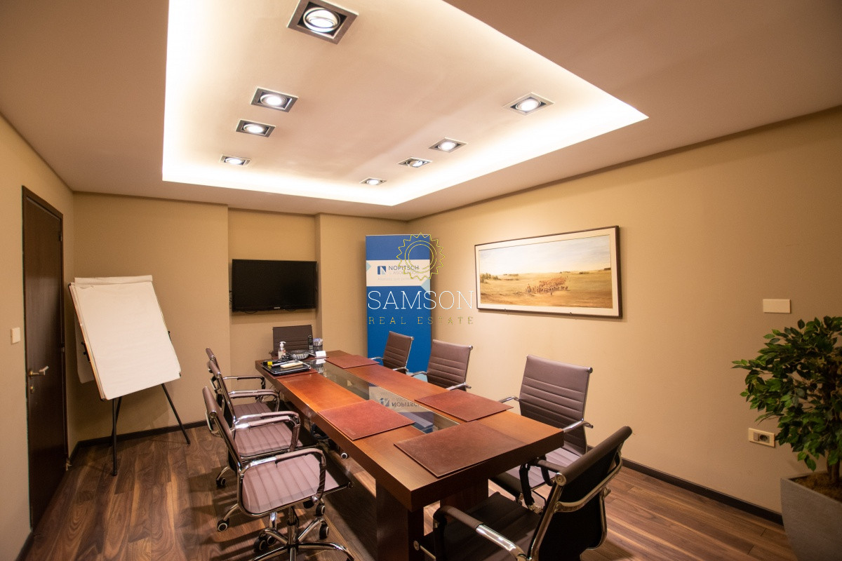 Local Comercial ID.65268 - Venta o Alquiler Oficina Torre De Los Profesionales Montevideo