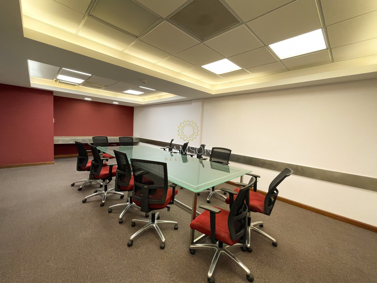 Local Comercial ID.65094 - Oficina en alquiler  Plaza Independencia 