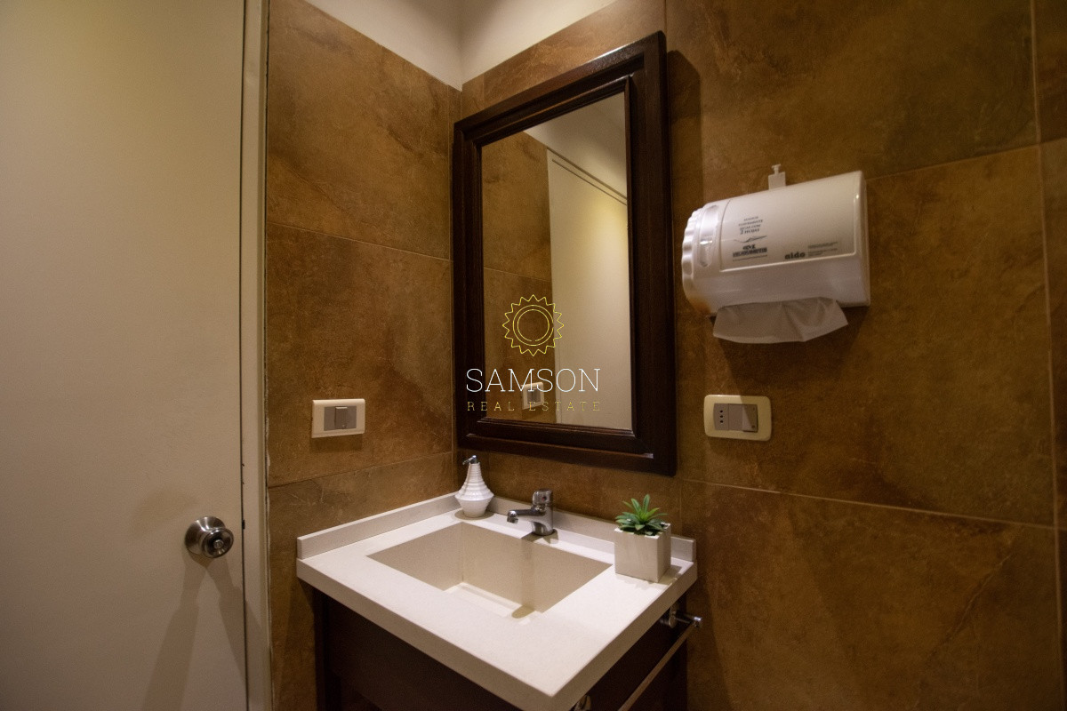 Local Comercial ID.65268 - Venta o Alquiler Oficina Torre De Los Profesionales Montevideo